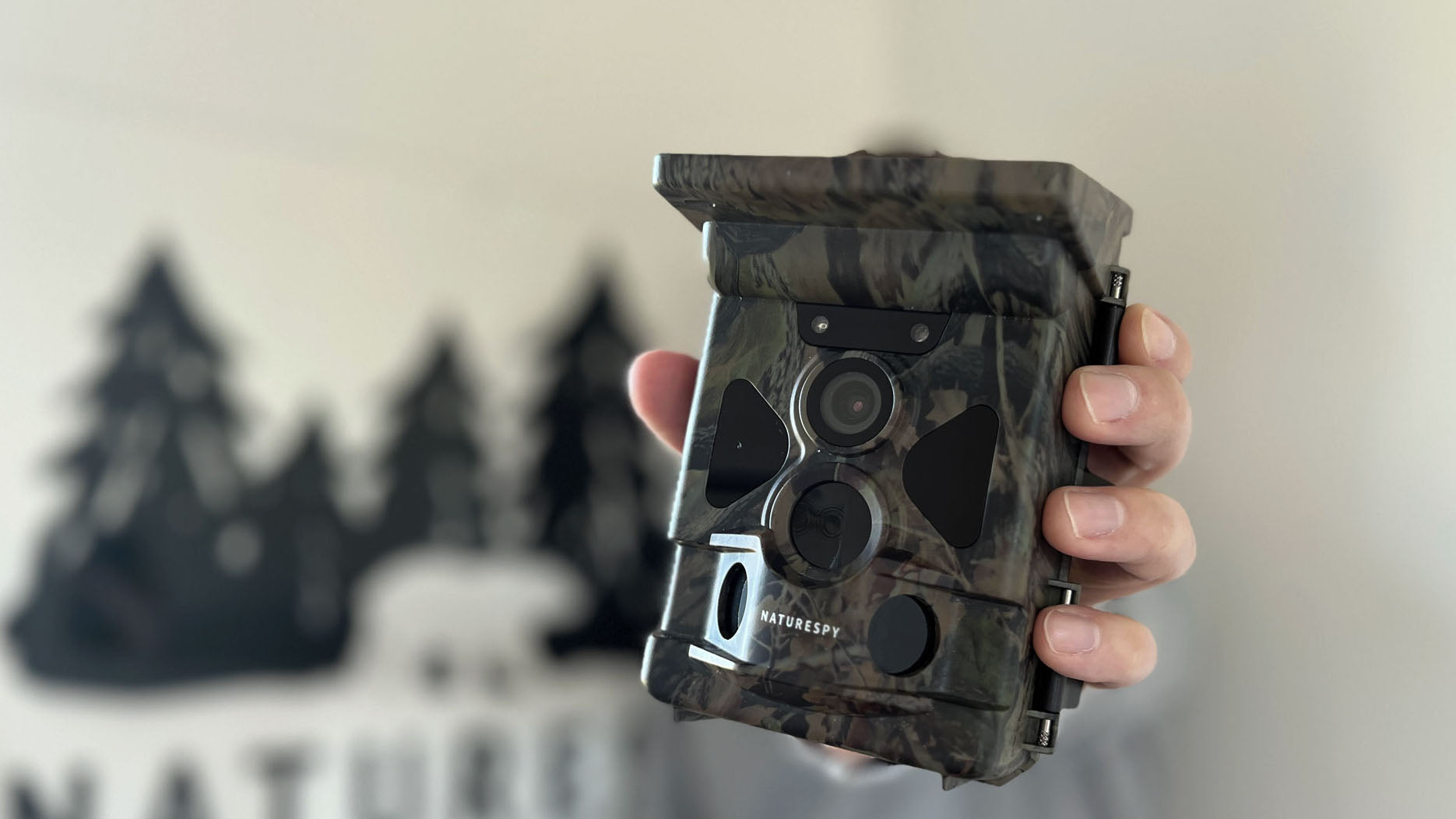 Vantage Solaris 4K Solar WiFi Trail Camera — in the box